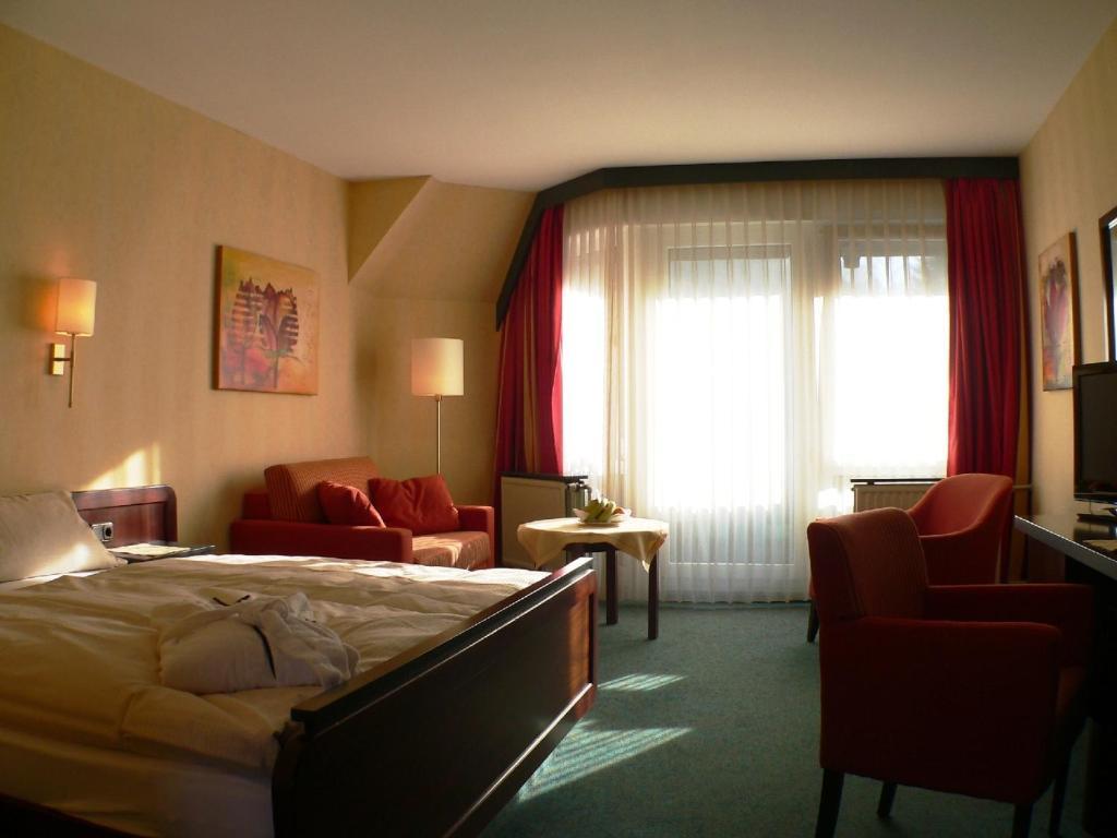 Hotel Central Виллинген Экстерьер фото